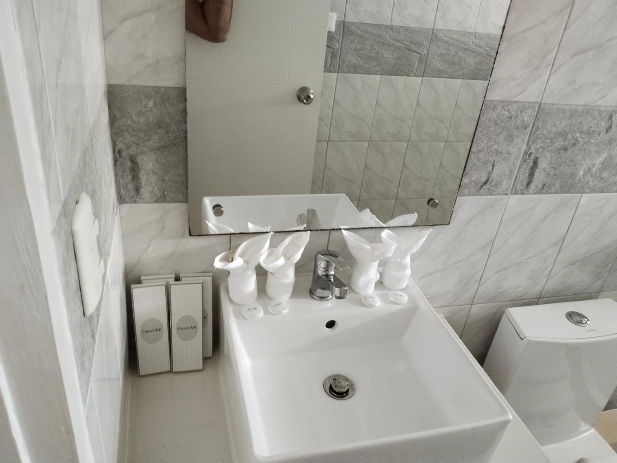 Alona Garden Suites Panglao Extérieur photo